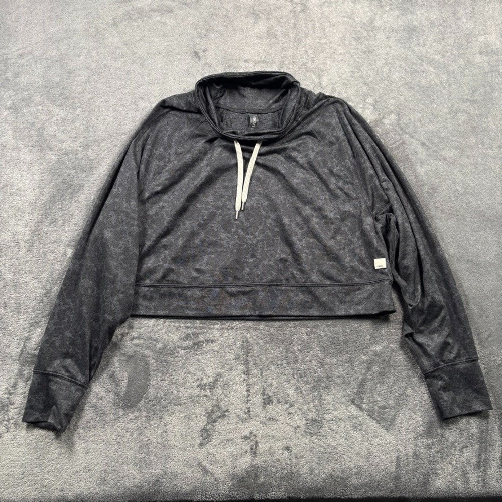 Vuori Sweatshirt Women M Black Camo Halo Cropped Funnel Neck Activewear VW255